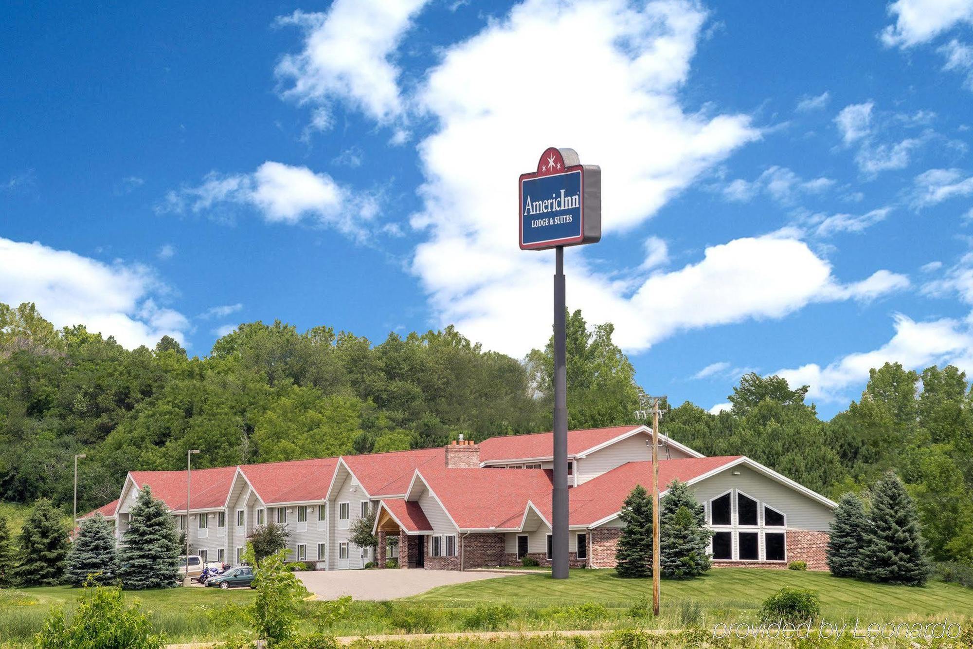 Americinn By Wyndham Baldwin מראה חיצוני תמונה